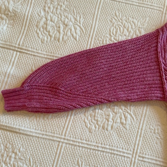 AE Oversized Dreamspun Crew Neck Sweater Barbie Pink Small - Picture 9 of 16